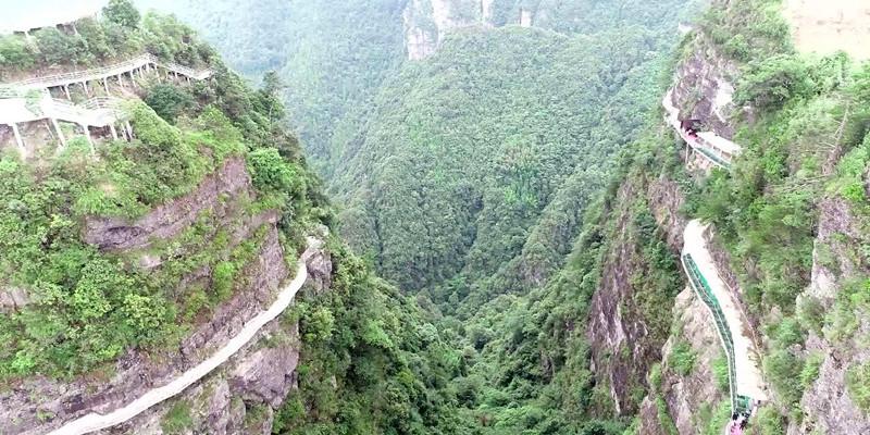 江苏仕达律师事务所律师高锋—受邀出席第七届公益事业大典