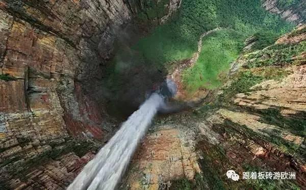 没有后挡风玻璃，1.29米的全景天幕，极星4把个性玩明白了